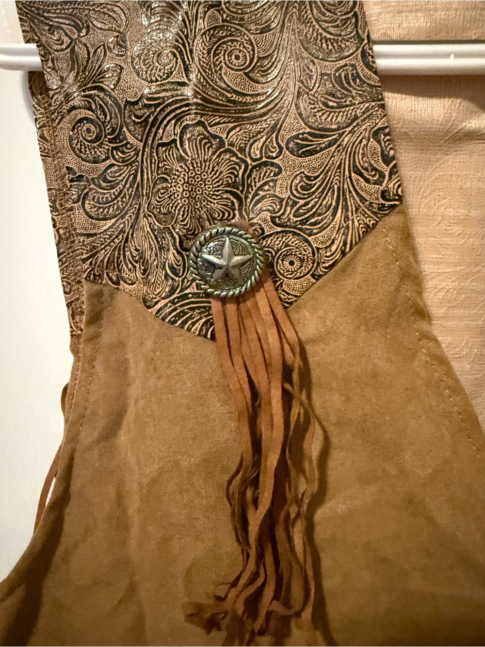 Spirit Western Cowboy Kit - Brown Vest with Red Bandana - Picture 4 of 8